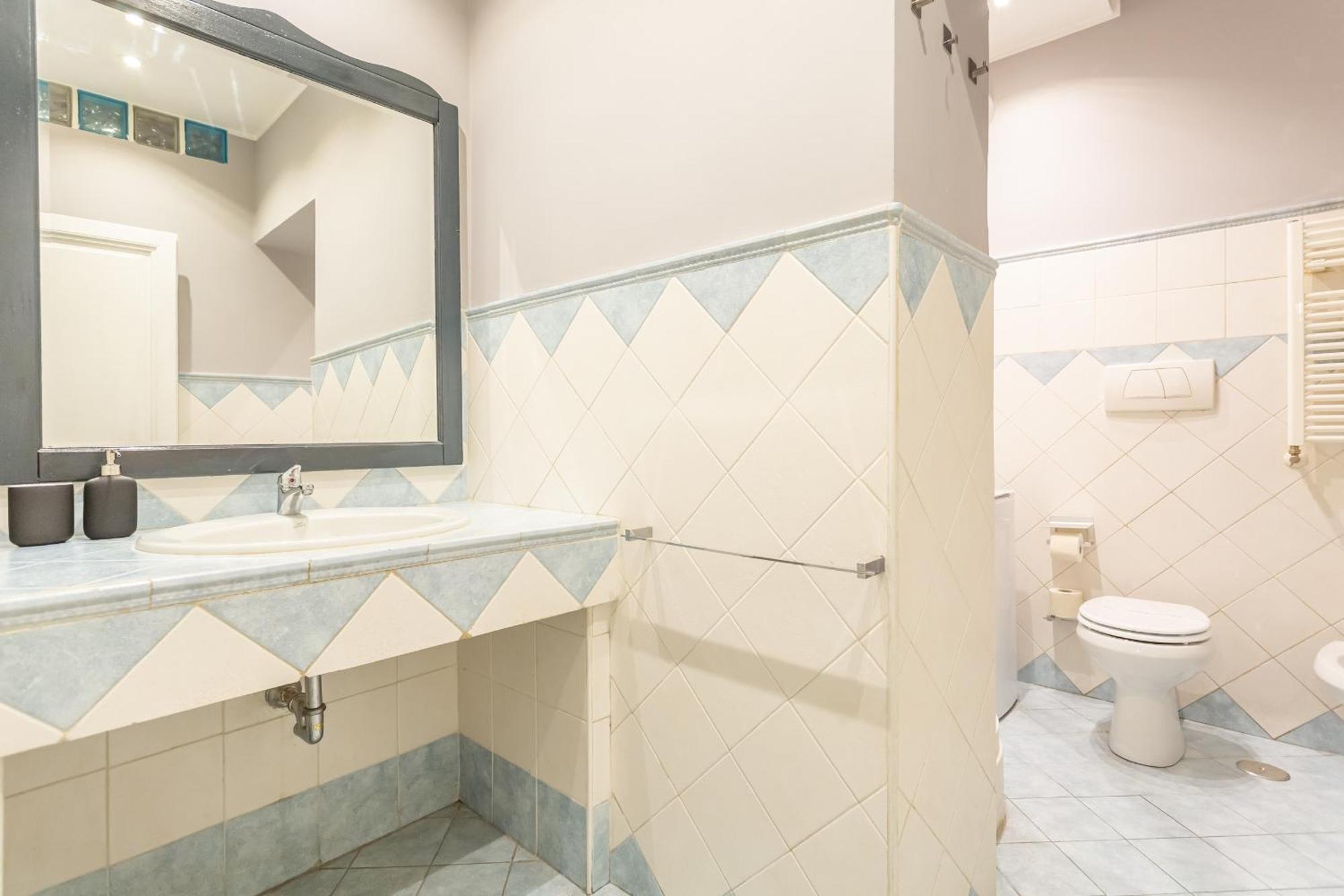 The Vatican Dream 3bdr Apartment *