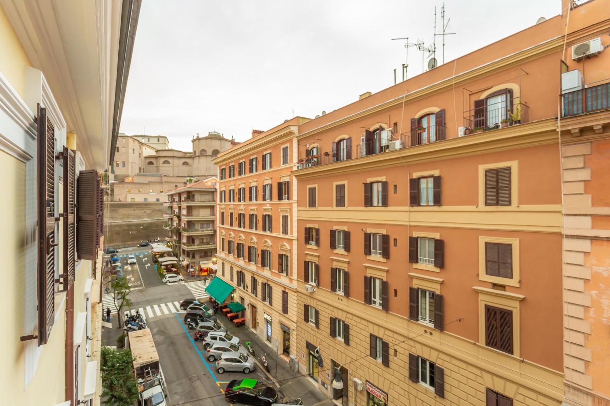 The Vatican Dream 3bdr Apartment